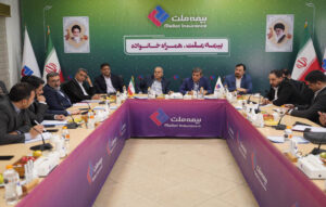 تأکید فرهادیپور بر استفاده از فناوریهای نوین و توسعه محصولات در راستای رضایتمندی بیمهگزاران بیمه ملت 2 DSC0565