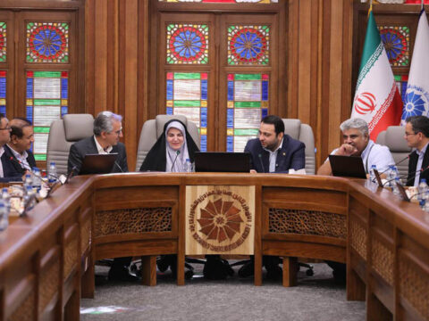 بانک صادرات ایران با روشهای نوین تأمین مالی، گره تولید را باز میکند 2 IMG 20251023 145543 296