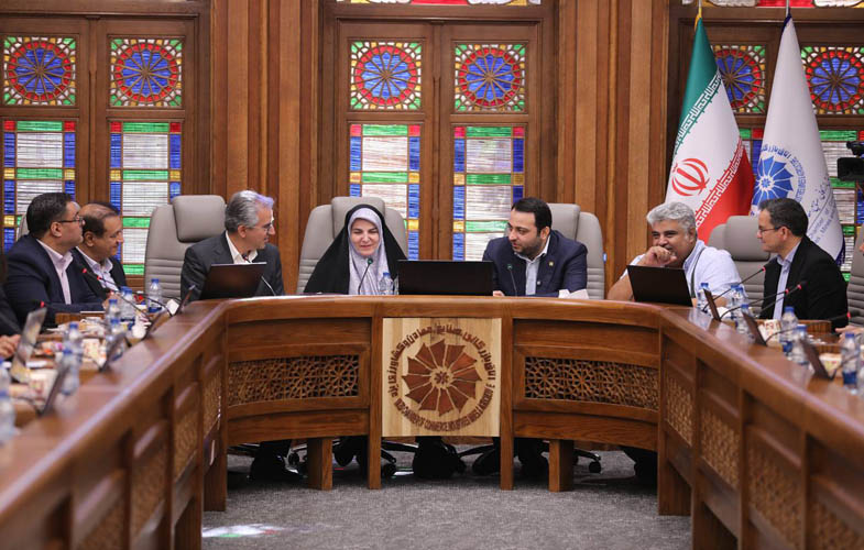 بانک صادرات ایران با روشهای نوین تأمین مالی، گره تولید را باز میکند 1 IMG 20251023 145543 296