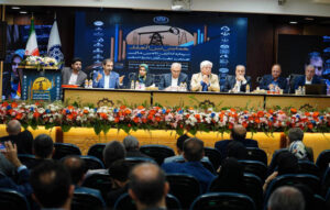 تأکید عضو هیأتمدیره بانک صادرات بر ضرورت گذار از بانکداری تسهیلاتی به بانکداری سرمایهگذاری و توسعهای 2 Image 1 2