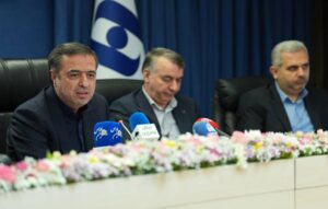 سامانه جامع متمرکز ارزی بانک صادرات ایران رونمایی شد 2 IMG 3717