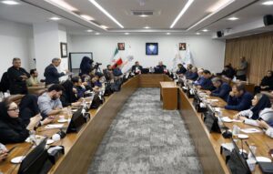 عبور سایپا از سه بحران بزرگ / عرضه آریا بنزینی از تابستان امسال آغاز میشود 3 Tehran Bours SAIPA 14050331 03