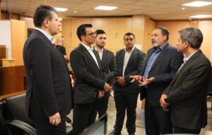دیدار مدیرعامل بانک صادرات ایران با مشتریان/ بازدید افشین خانی از نقطه آغاز 3 Image 3